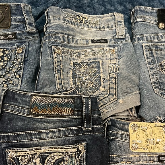 Not for sale Miss Me & BKE Cut off shorts - Picture 10 of 11